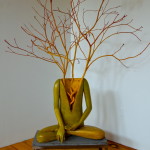 Ana Flores, Enlightenment/ wood, concrete, metal